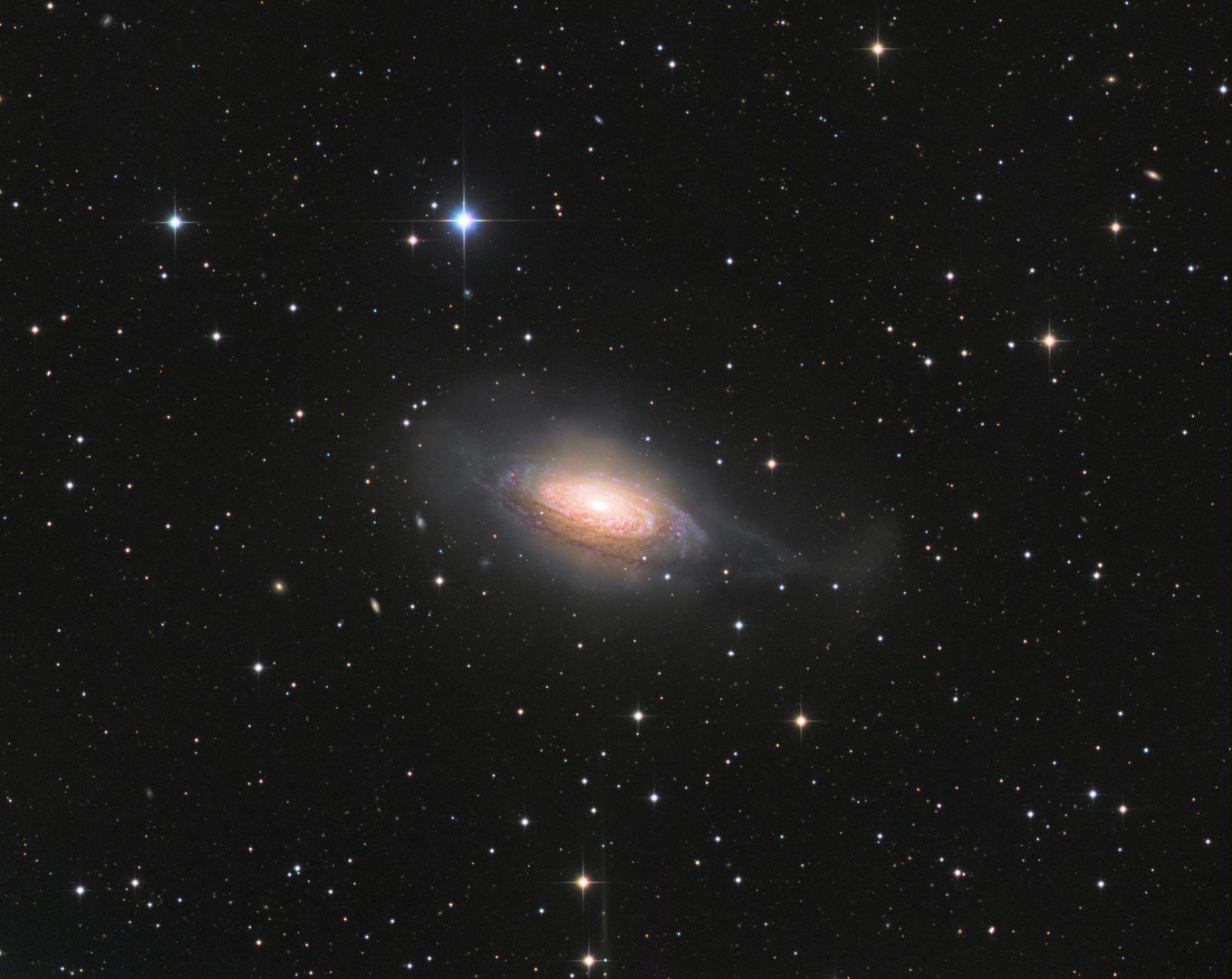 NGC 3521