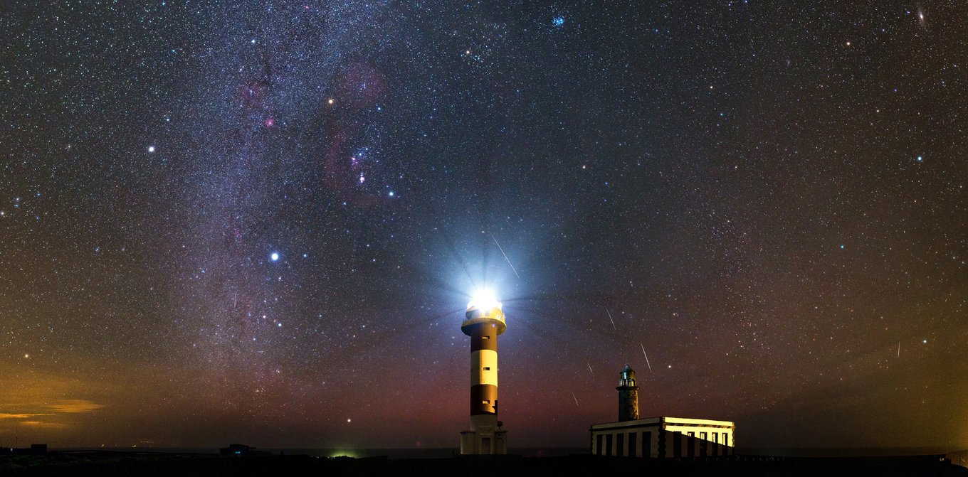 Geminids and red airglow